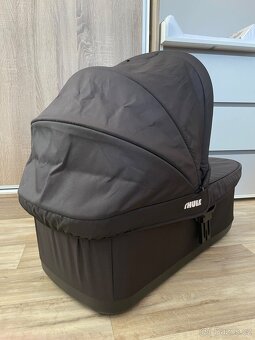 Korbička THULE + příslušenství - 3