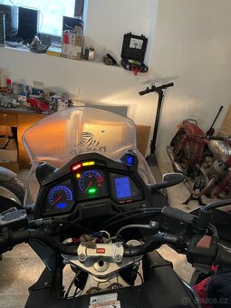 Aprilia Caponord 1000 - 3