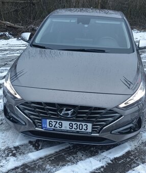 Prodám Hyundai i30 Fastback 1,6 CRDi MHEV v záruce - 3