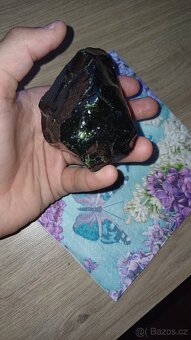 Skleněný obsidián neboli lávové sklo - 3