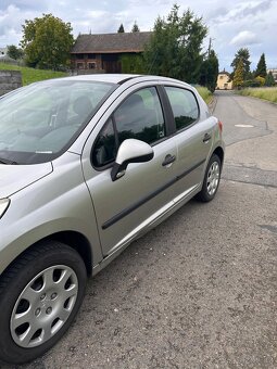 Peugeot 207 - 3