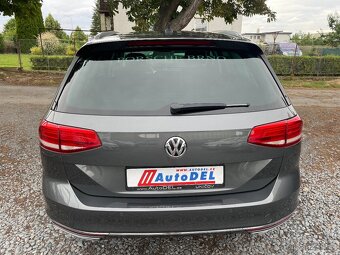 Volkswagen Passat 2,0 TDi 140kW DSG R-Line - 3