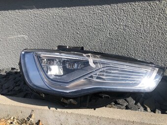 Přední světla Audi - 3