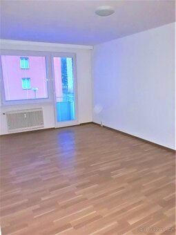 Prodej bytu 2+kk, 48 m² vč. balkonu a sklepa Strakonice - 3