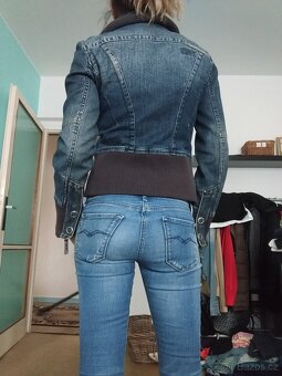 Dámská džínová bunda s podšívkou Armani Exchange - 3