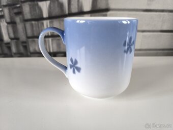 Porcelánový sběratelský hrneček - modré třešně - 3