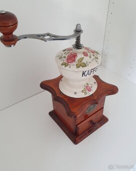 Mlýnek na kávu - 3