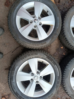 Škoda Octavia III - alu 6x16 et48 + zimní 205/55/16 - 3