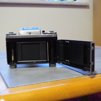 Prodám Pentacon SIX TL se 3 objektivy. - 3