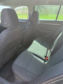 Sedačky Škoda Octavia 3 Interiér - 3