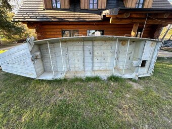 Loď plechová - 3