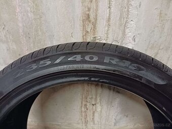 Pneu Pirelli Cinturato 235x40 R19 - 3