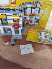 LEGO Creator Expert 40305 Miniaturní Lego obchod - 3