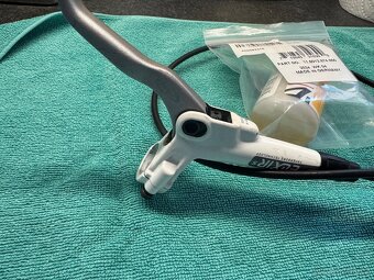 Přední brzda Elixir 5 a Shimano klika s přsnykačem Slx - 3