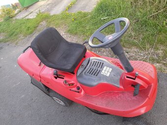 Zahradní traktůrek Rider Mountfield - 3