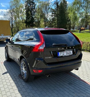 VOLVO XC60 2,4D 4x4 AWD, AUT., 143 kW - 3