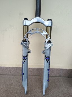 Odpružená vidlice Marzocchi Z3 Light - 3