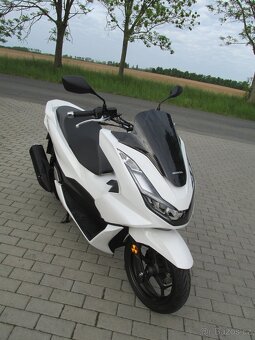 Honda PCX 125 ,r.9/2021, 2500 km - 3