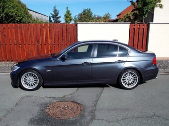 206000km BMW 330i e90 MANUÁL 190kW vybavené, nehavarované - 3