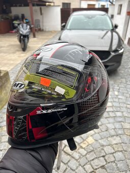 Integrální přilba MT helmet velikost XL - 3