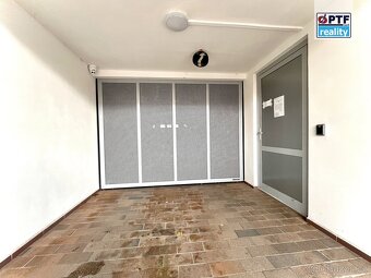 Pronájem garážového stání (11 m2) - Plzeň, Tomanova ulice - 3