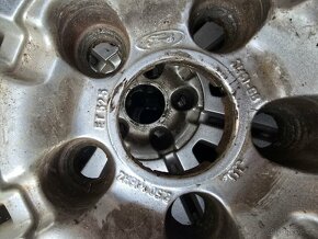 ALU kola Ford R16 205/55 R16 et 52.5 - 3