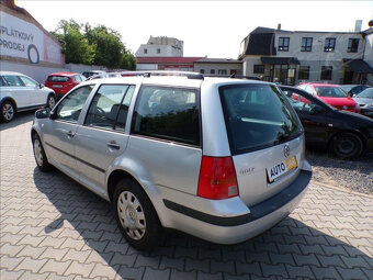 Volkswagen Golf 1,6 16V-HNED ODJÍŽDÍTE - 3