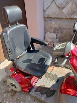 Čtyřkolový elektrický skútr - 3