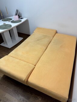 Rozkládací pohovka s úložným prostorem – žlutá, 2 místa na s - 3