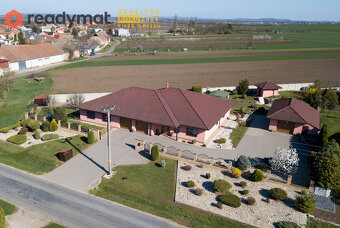 Prodej rodinného domu 6+kk, Loděnice - 3