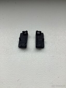 BMW E36, krytky na radio busines/reverse - 3