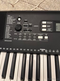 Klavesy Yamaha - 3