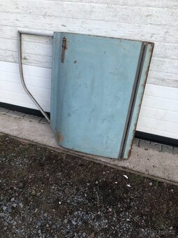 Dveře  přední  wartburg 311 - 3