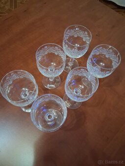 Broušené sklenice na víno - 3