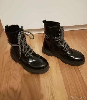 Kotníčkové boty Baťa - 3