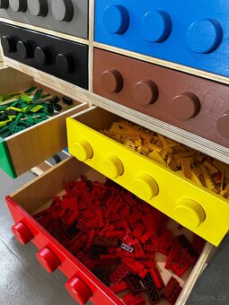 Zásuvková skříňka na stavebnice LEGO - 3