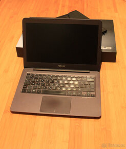 ASUS Zenbook UX305U kovový nová baterie - 3