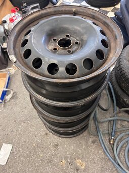 Plechy original audi a3 r16 5x100 - 3