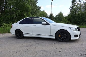 Mercedes-Benz C 350 CGI 4MATIC - 3