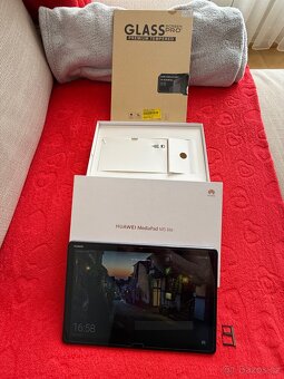 Huawei MediaPad M5 Lite 10.1 (LTE / SIM) + příslušenství - 3