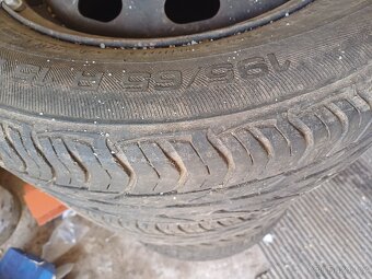 195/65 R15 - 3