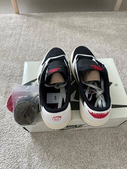 Jordan 1 Retro Low OG SP Travis Scott Olive (Women’s) - 3