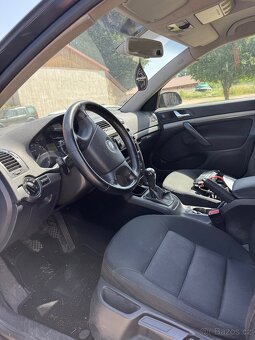 Prodám veškeré náhradní díly z vozu Škoda Octavia 2 kombi r. - 3