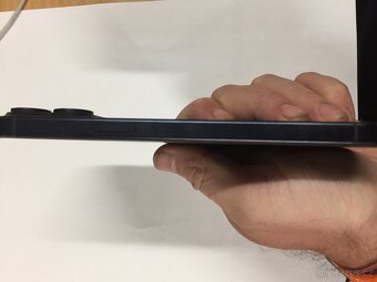 iPhone 15 Pro Max 256gb modrá - 3