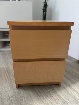 Malm noční stolek - 3