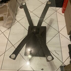 Robusní,kovaný stůl kovářská, konferenční stolek - 3