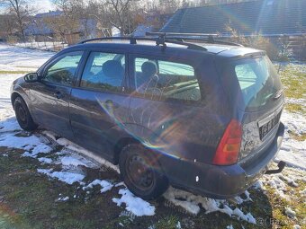 Ford Focus Mk1 1.6 Combi Ghia na díly levně - 3
