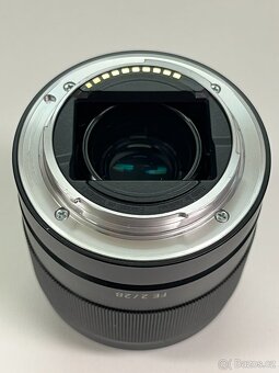 Sony FE 28mm f/2 SEL - 3