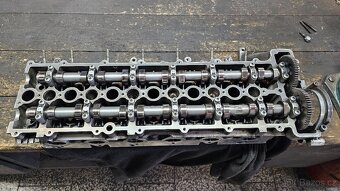 Hlava motoru BMW M57T E4 535d 200kw - 3