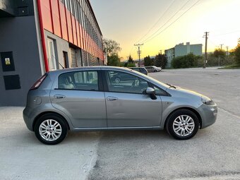 Fiat Punto 1.4 JTD Dovoz Taliansko absolútne bez korozie v z - 3